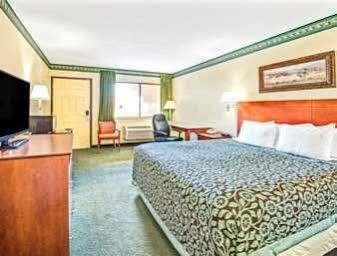 Days By Wyndham Rio Rancho
